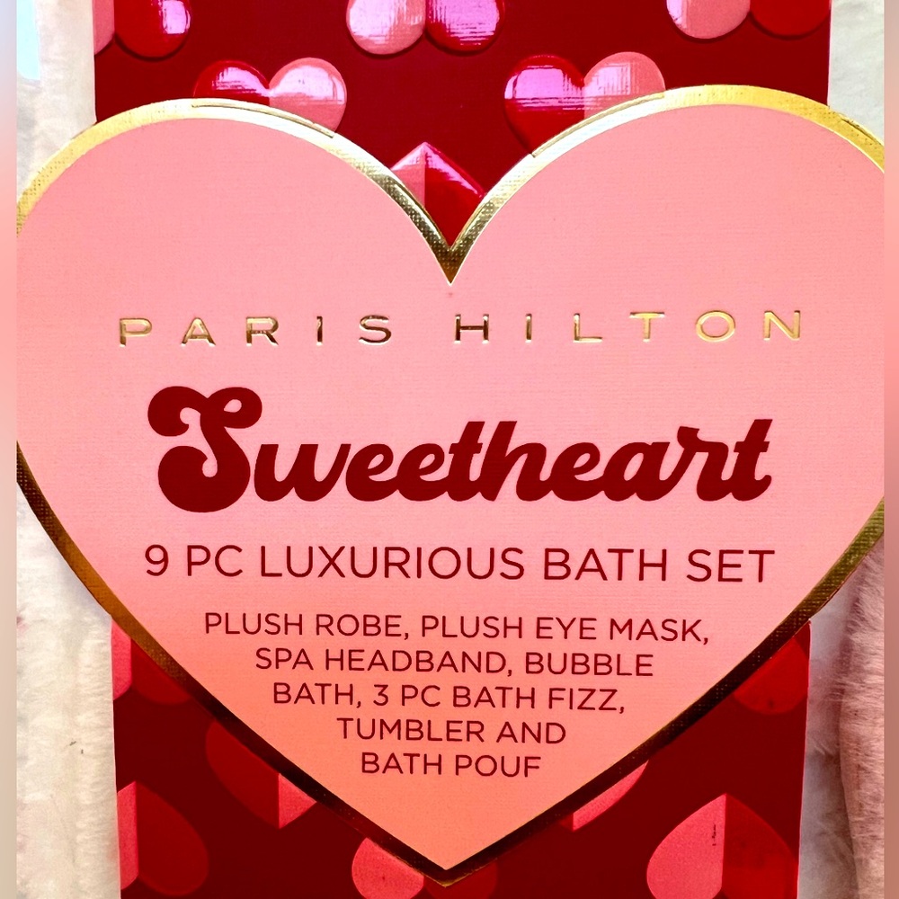 Paris Hilton Sweetheart 9 PC Luxurious Bath Set